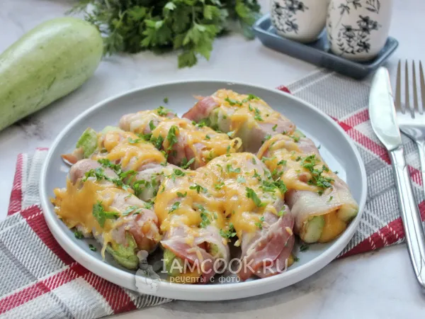 Фото блюда: Кабачки с беконом и сыром в духовке
