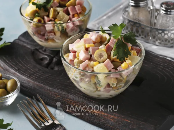 Фото блюда: Салат с бужениной, кукурузой, ананасом и оливками