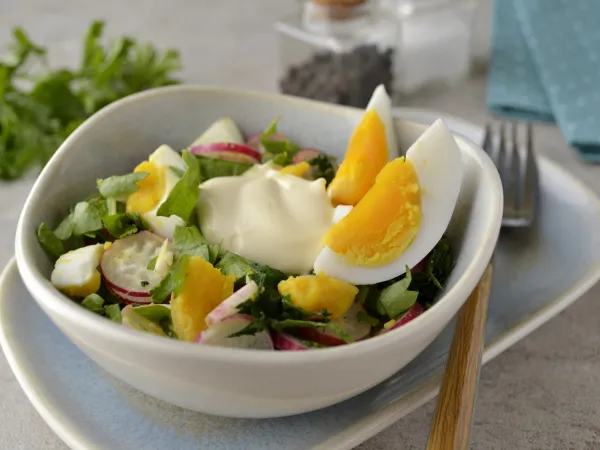 Фото блюда: Салат из крапивы и щавеля