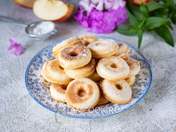 Фото блюда: Пончики на кефире в мультипекаре