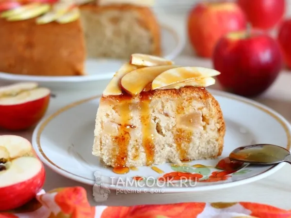 Фото блюда: Манник с яблоками в мультиварке