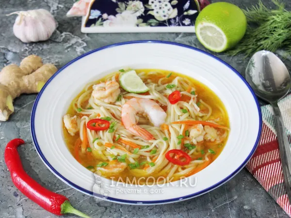 Фото блюда: Китайский суп с креветками и лапшой