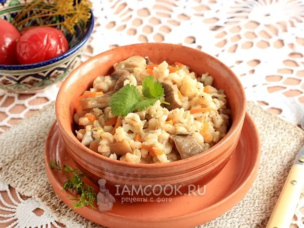 Фото блюда: Перловка с грибами и луком