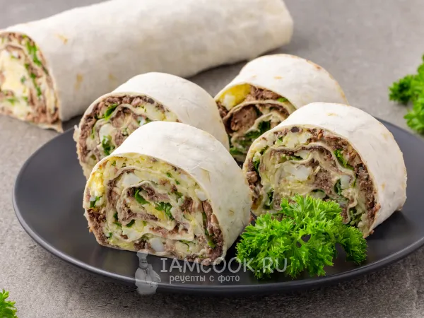 Фото блюда: Рулет из лаваша с тунцом, яйцом и сыром