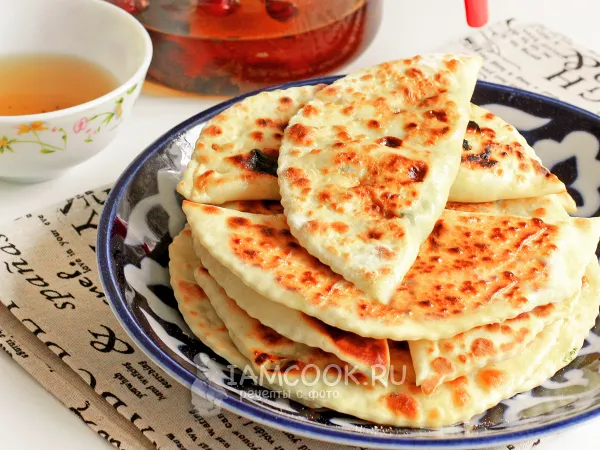 Фото блюда: Кутабы со шпинатом, творогом, яйцом и зеленью