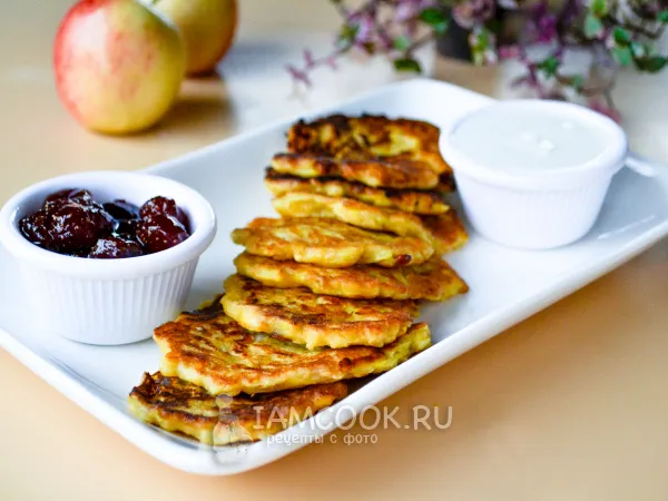 Фото блюда: Оладьи из кабачков и яблок на кефире