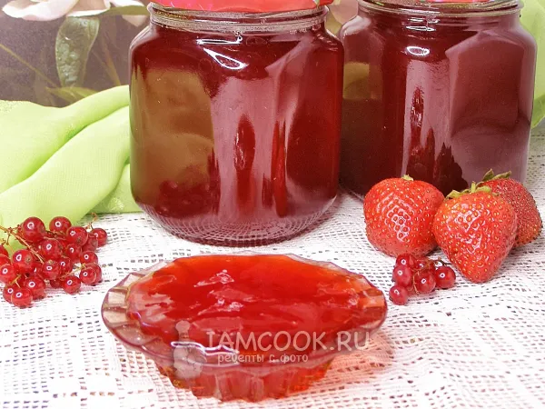 Фото блюда: Желе из красной смородины и клубники