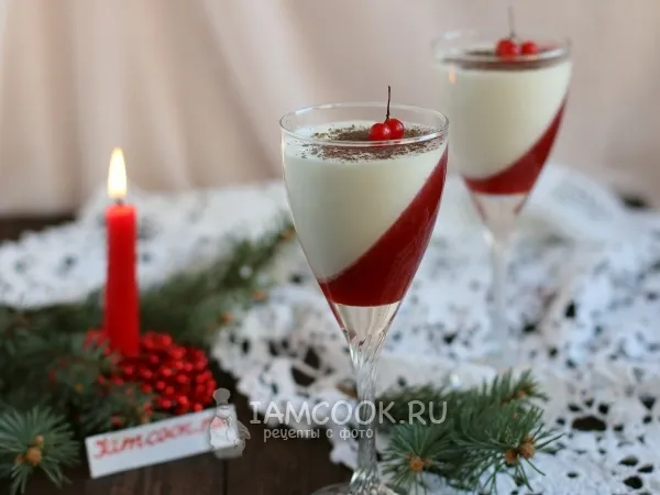 Фото блюда: Клубнично-сливочный десерт в бокале