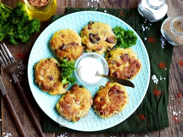 Фото блюда: Картофельные драники с шампиньонами