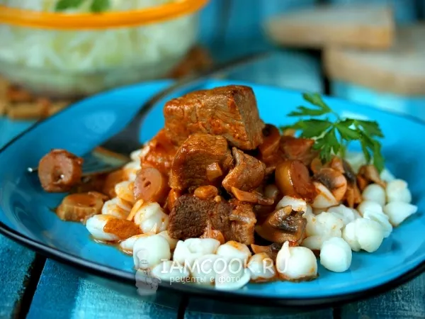 Фото блюда: Свинина с грибами в мультиварке