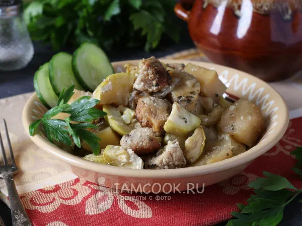 Фото блюда: Кабачки с мясом и картошкой в горшочках