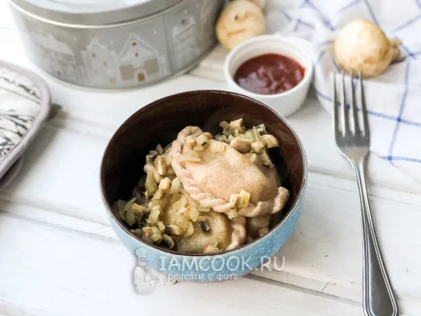 Фото блюда: Вареники из цельнозерновой муки с картофелем и грибами