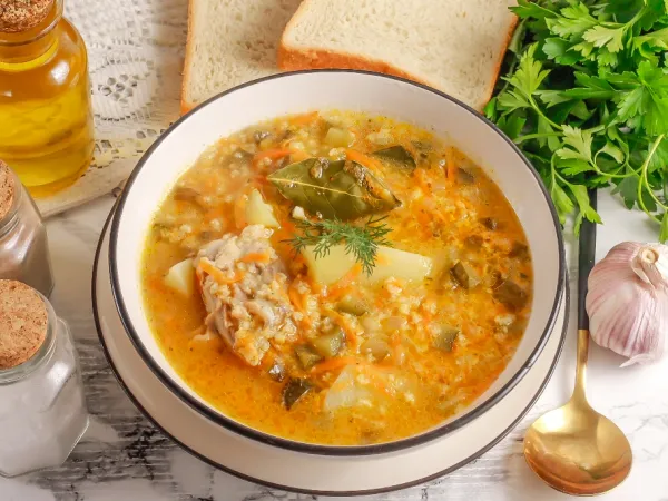 Фото блюда: Рассольник с пшеном и солеными огурцами