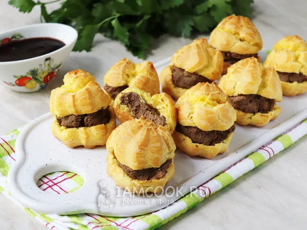 Фото блюда: Профитроли с паштетом из куриной печени