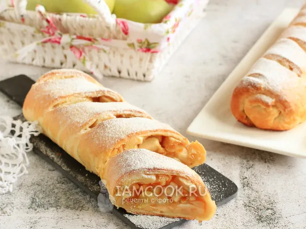 Фото блюда: Штрудель на кефире с яблоками