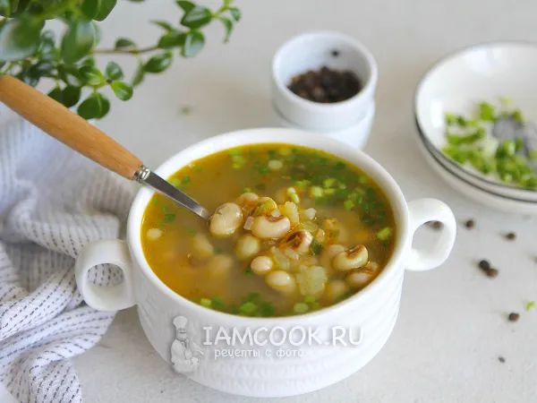 Фото блюда: Фасолевый суп на курином бульоне