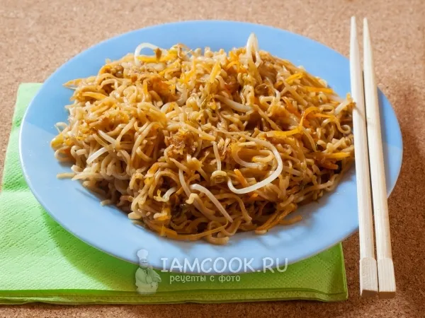 Фото блюда: Жареная лапша с морковью