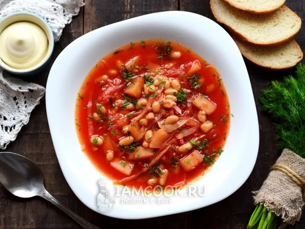 Фото блюда: Борщ с консервированной фасолью в томате