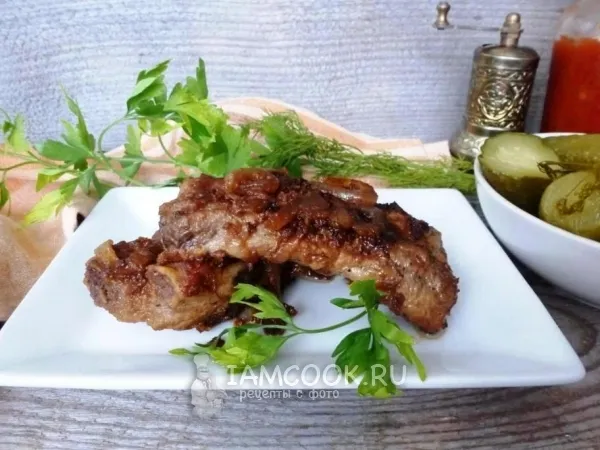 Фото блюда: Жареные свиные ребра в яблочном пюре