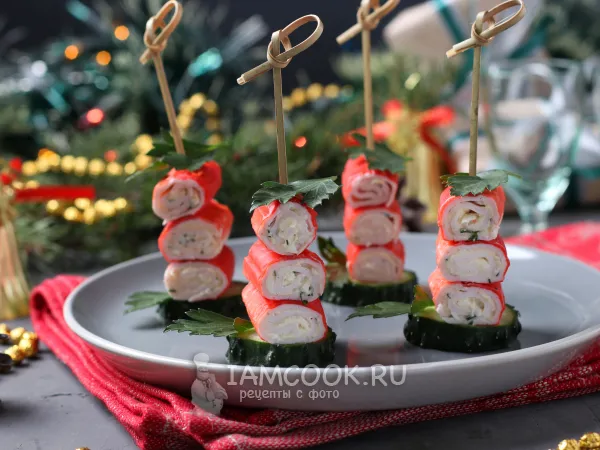 Фото блюда: Крабовые палочки, фаршированные сыром, яйцом и чесноком