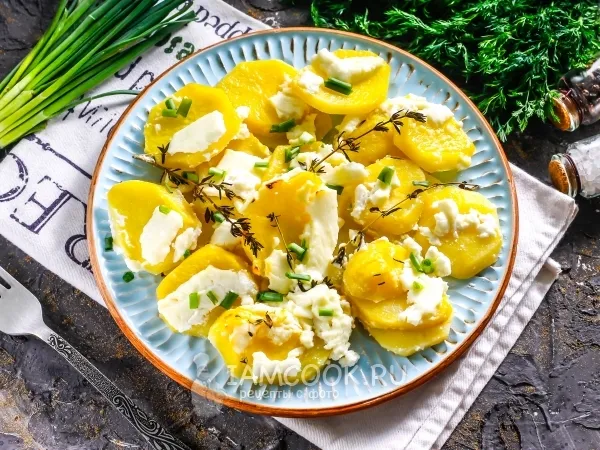 Фото блюда: Картофель с брынзой в духовке