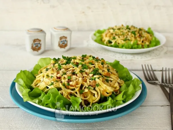 Фото блюда: Салат «Римский» с говядиной и яичными блинчиками